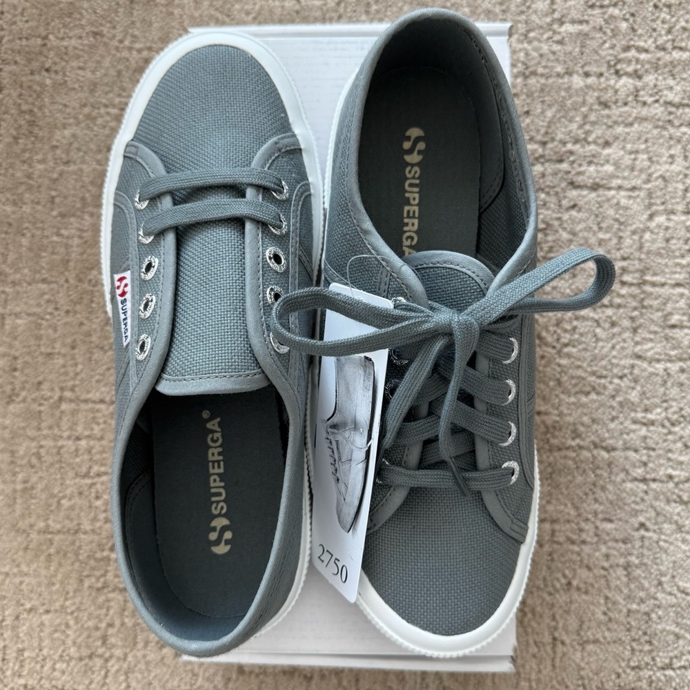 Superga Sneakers